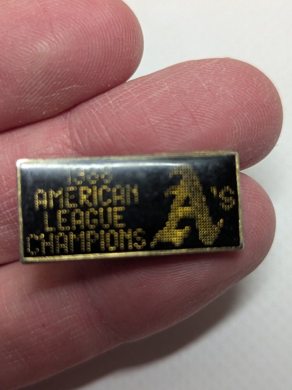 1988 Oakland Athletics American League Champions pin Baseball Sports Vintage!